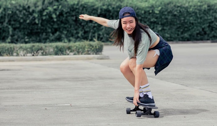 What to Wear When Skateboarding? - Skater Outfit Tips